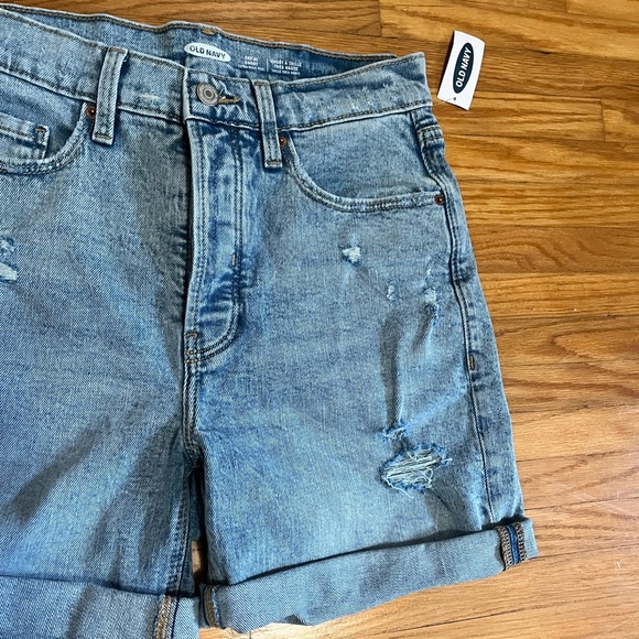 NWT. Old Navy sky high Denim Shorts - Picture 2 of 10